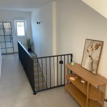 Vila Estera فيلة كالي